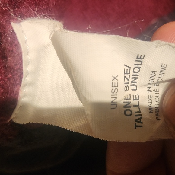 The north face dark pink women 'hat - Picture 2 of 5